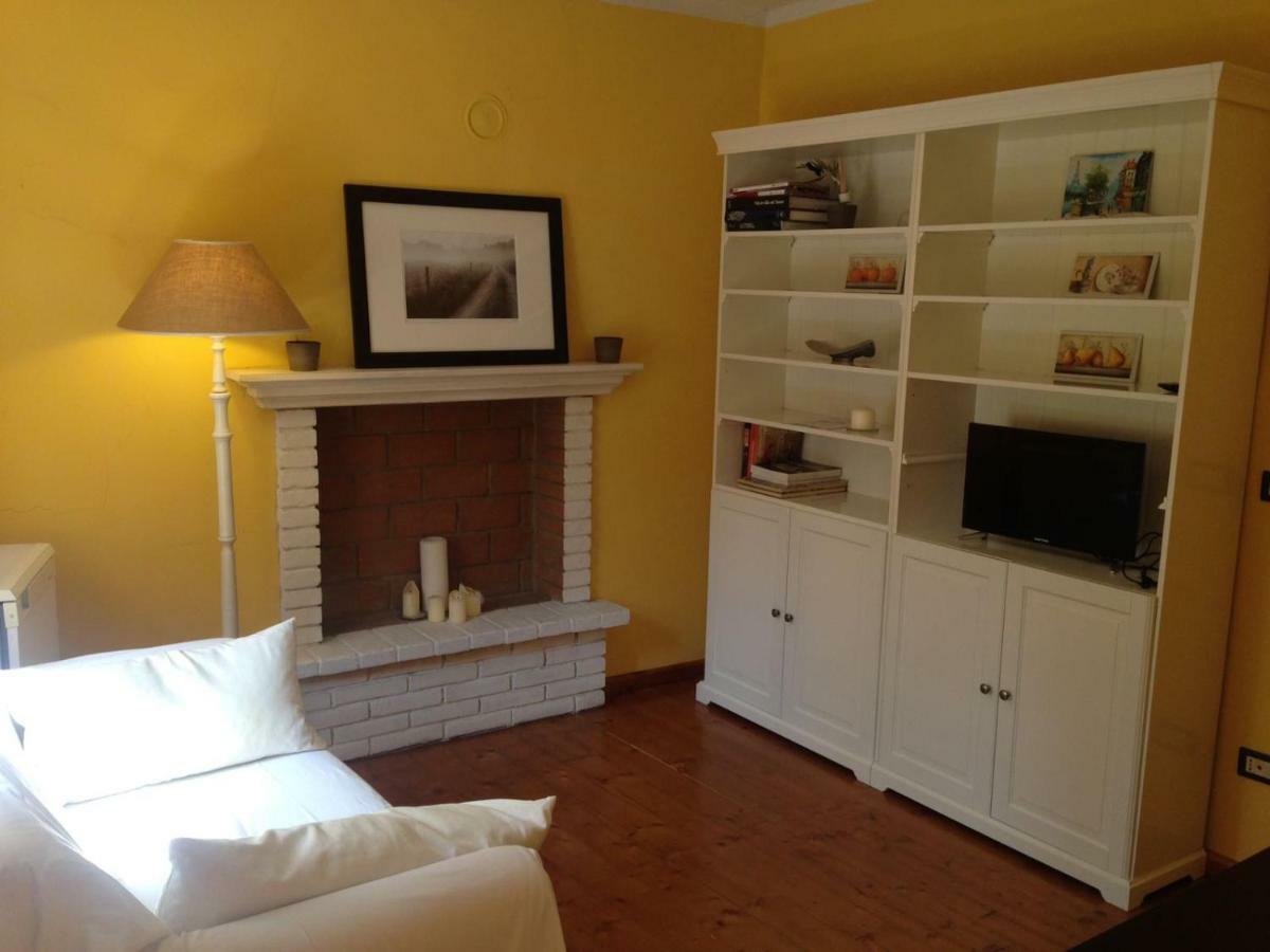 La Casina Del Borgo Appartement Abbadia San Salvator Buitenkant foto